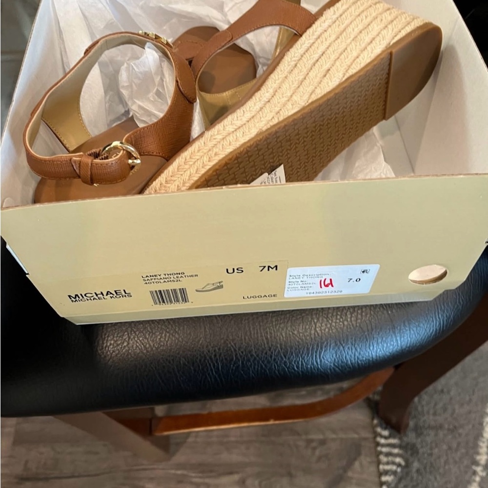 Michael Kors Brown Wedge Sandals Brand New With Tags - Picture 2 of 3